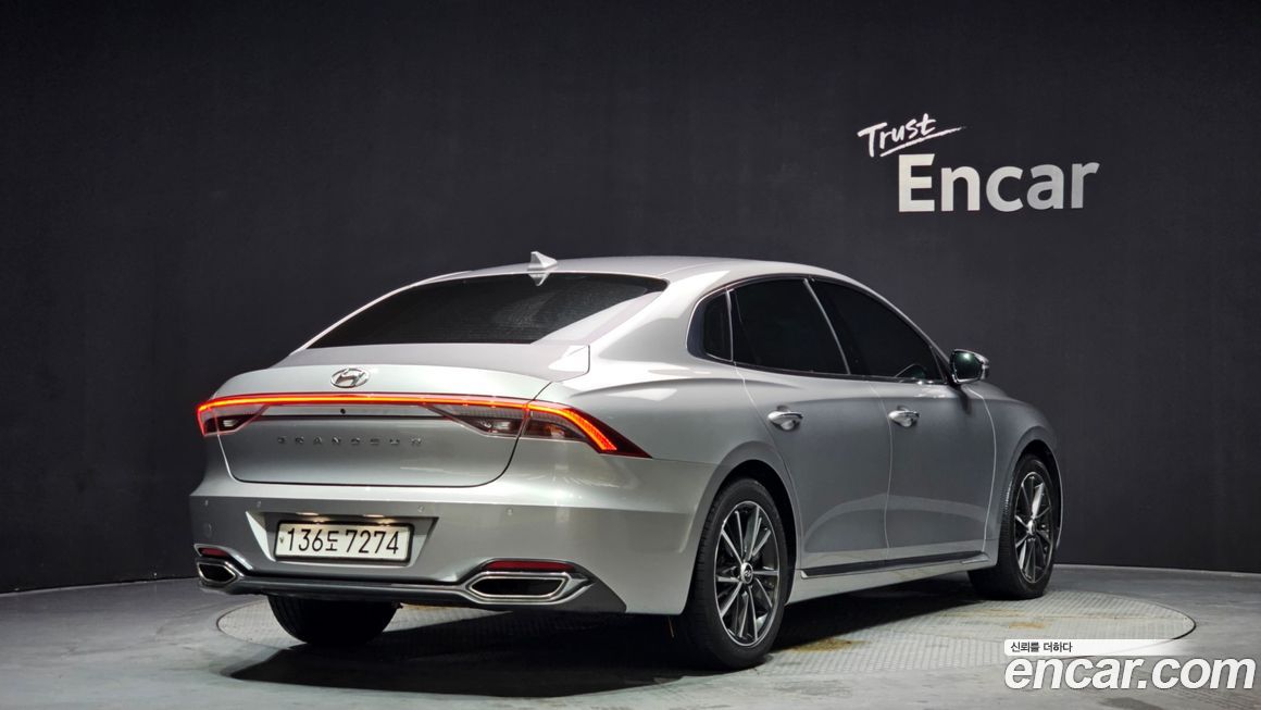 Hyundai Grandeur 2020