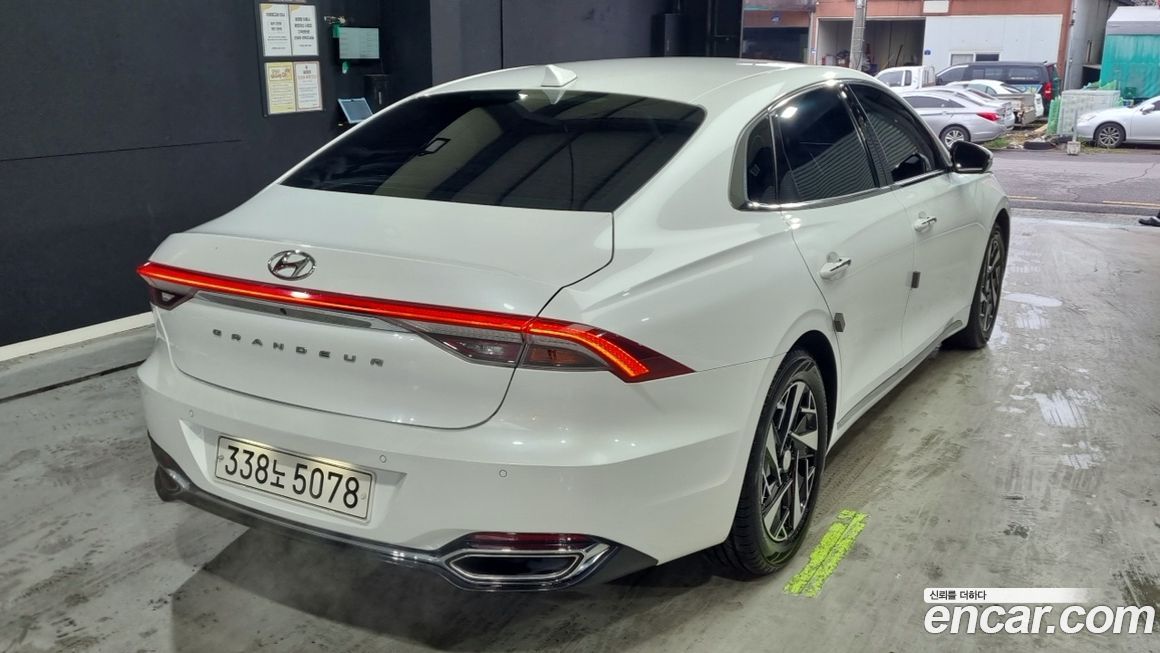 Hyundai Grandeur 2022