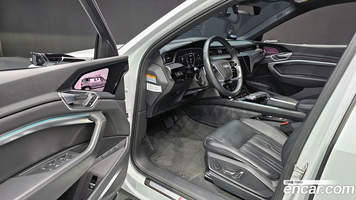Audi e-tron 2022