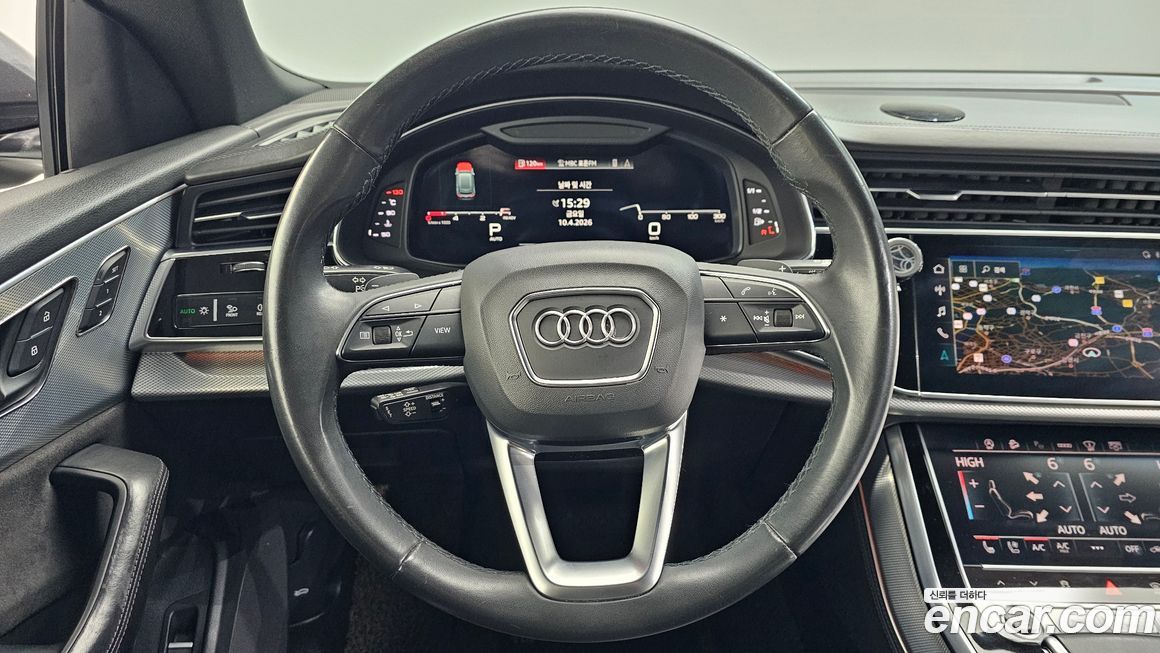Audi Q8 2021