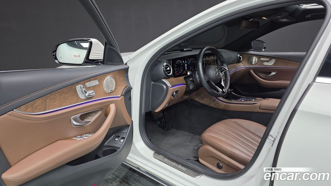 Mercedes-Benz E-Class 2023