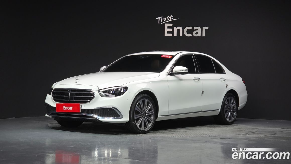 Mercedes-Benz E-Class 2023