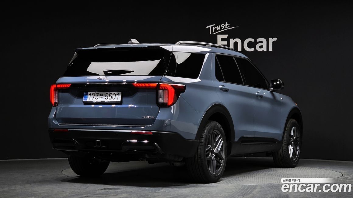 Ford Explorer 2025