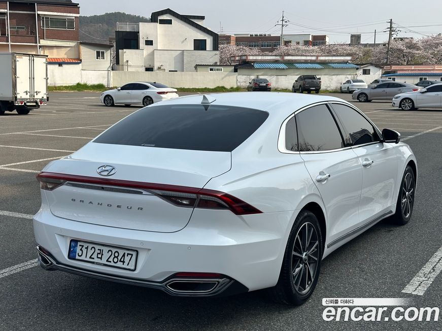 Hyundai Grandeur 2022