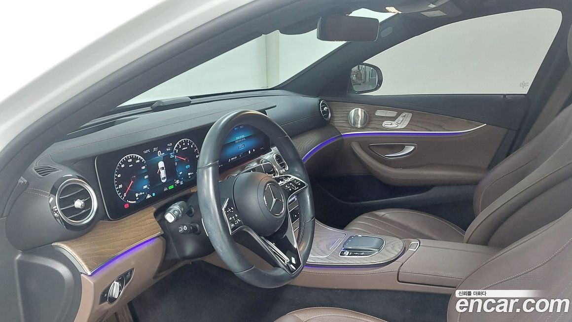 Mercedes-Benz E-Class 2023