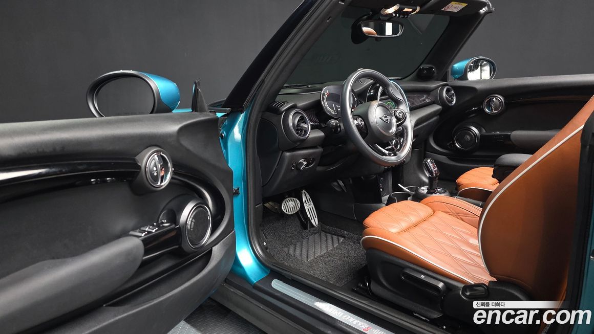 Mini Cooper Convertible 2021