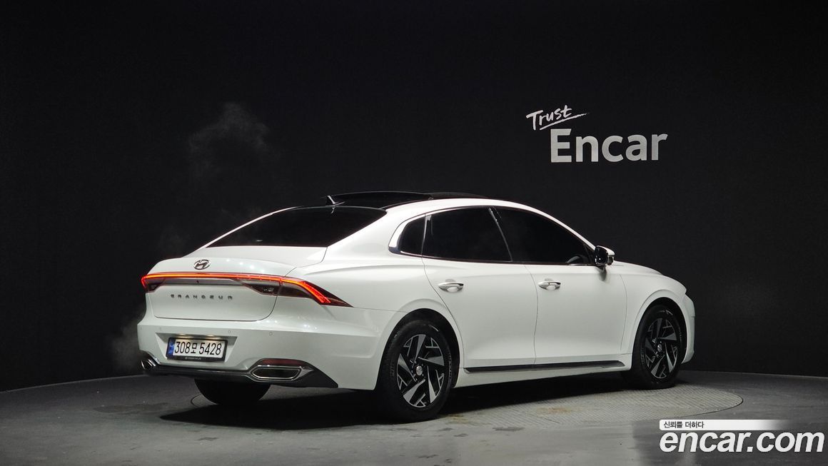 Hyundai Grandeur 2021
