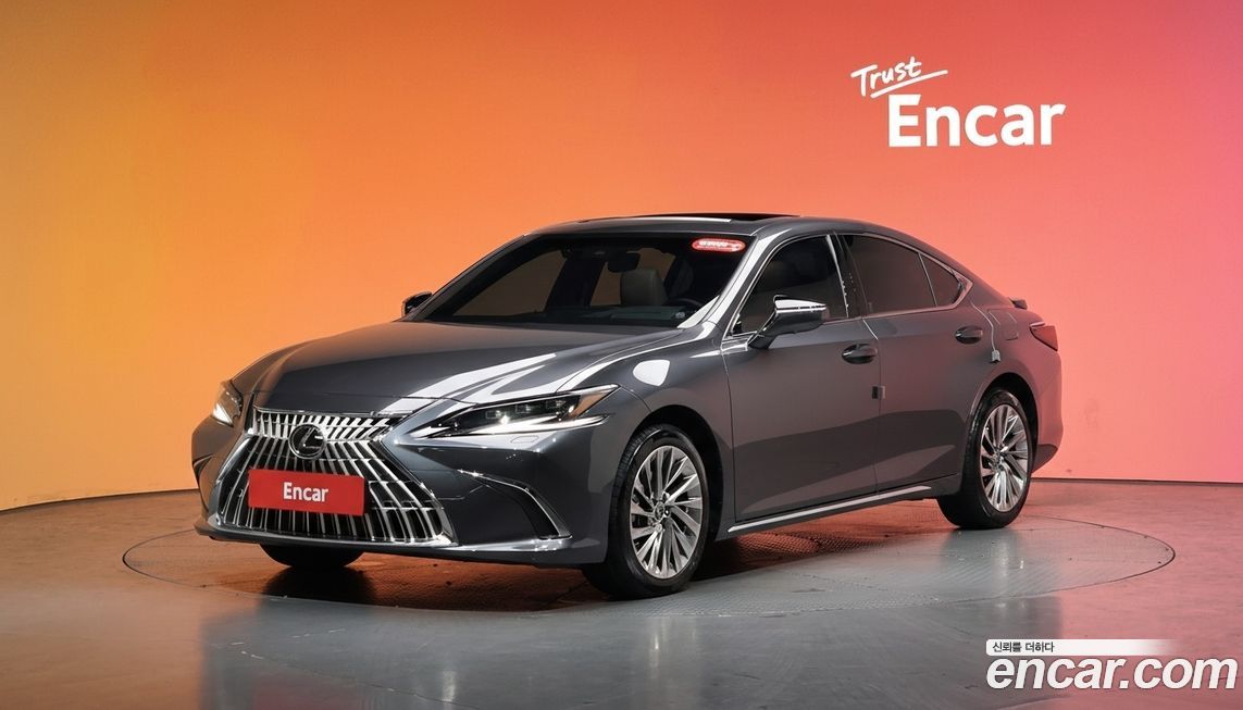 Lexus ES 2026