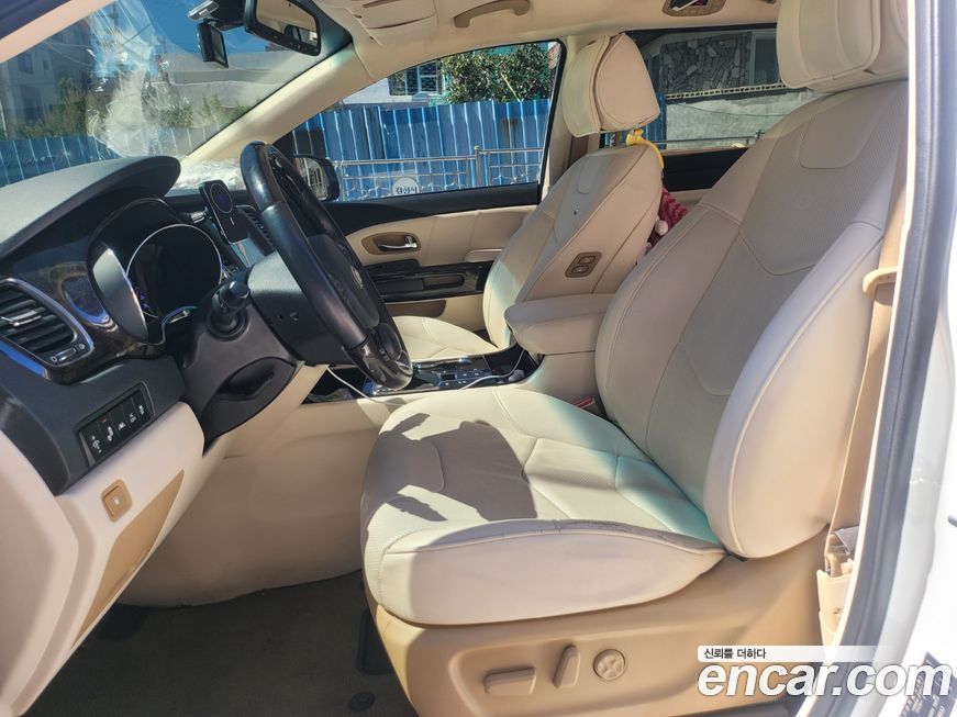 Kia Canival 2019