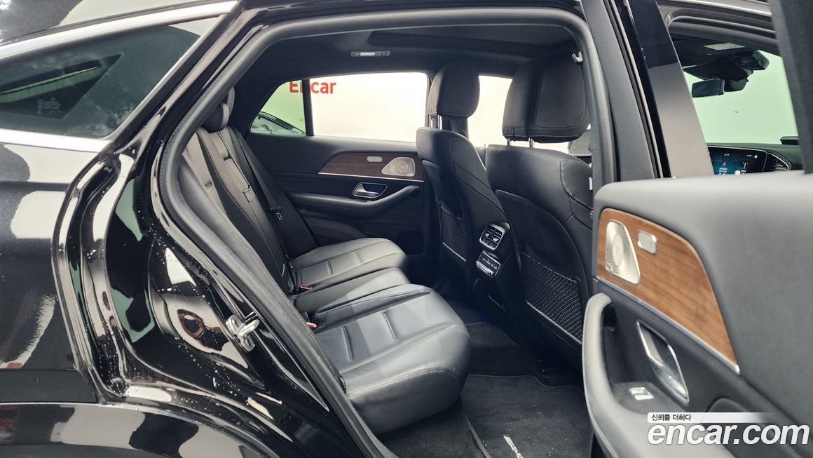 Mercedes-Benz GLE-Class 2021