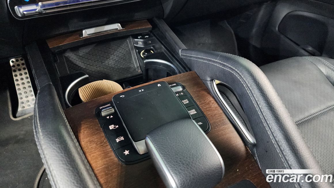 Mercedes-Benz GLE-Class 2021