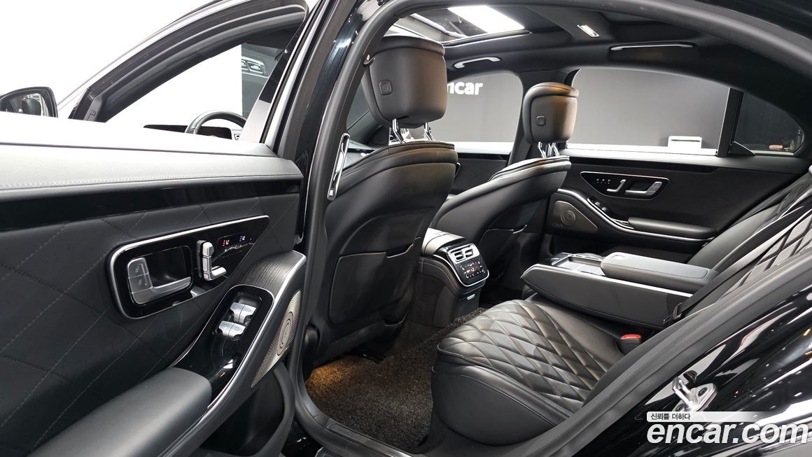 Mercedes-Benz S-Class 2022