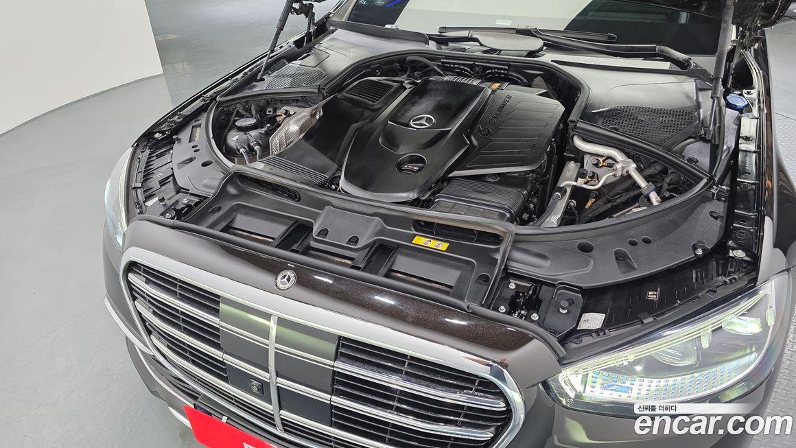 Mercedes-Benz S-Class 2021