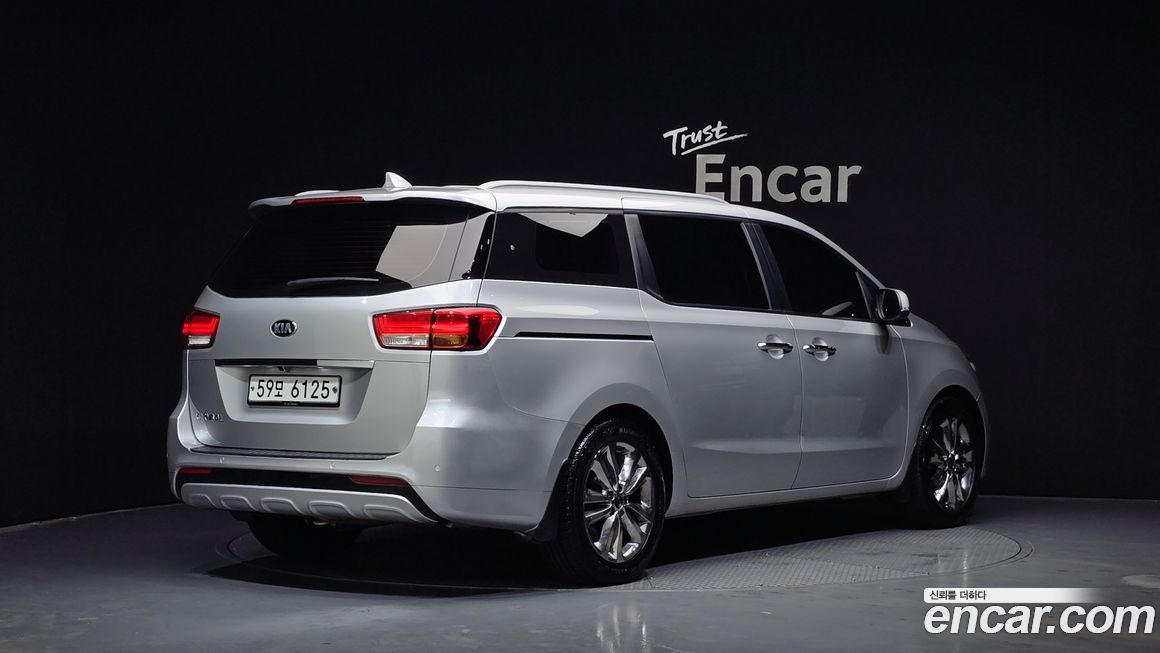Kia Canival 2015