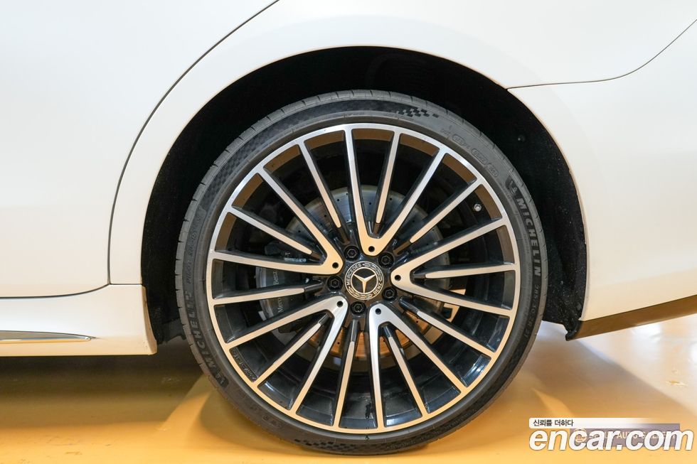 Mercedes-Benz S-Class 2022