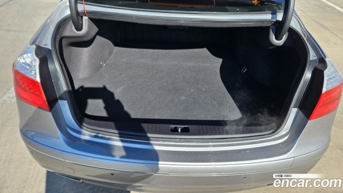 Hyundai Genesis 2008