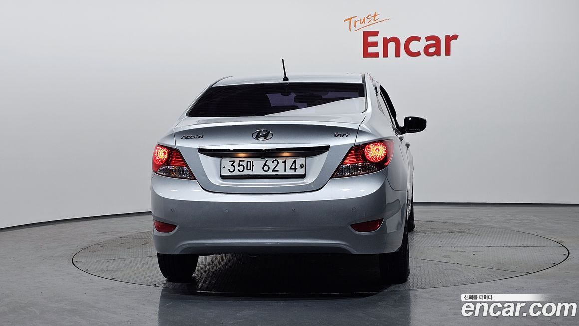 Hyundai Accent 2014