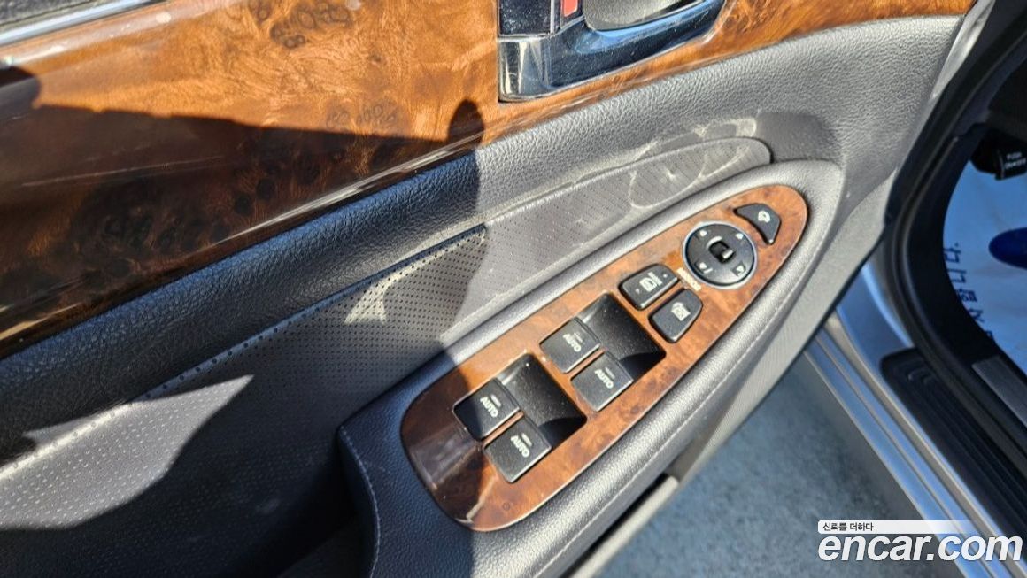 Hyundai Genesis 2008