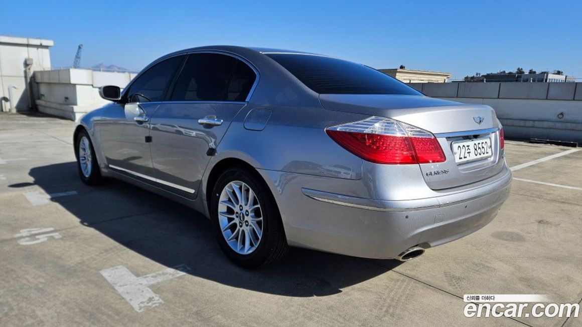 Hyundai Genesis 2008