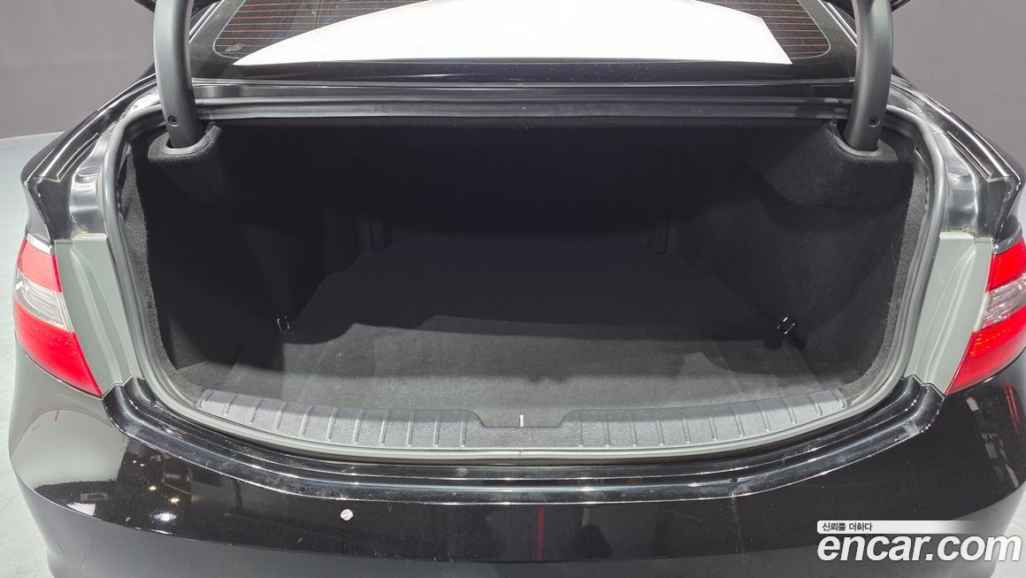 Hyundai Grandeur 2016