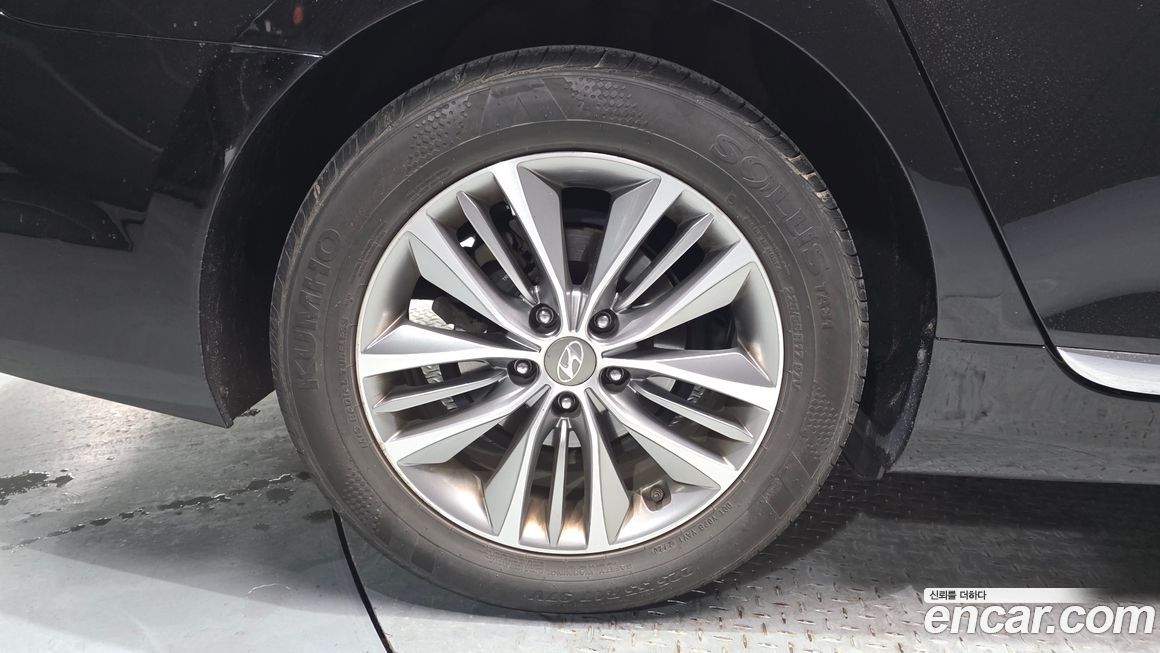 Hyundai Grandeur 2016