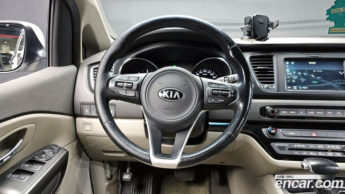 Kia Canival 2018