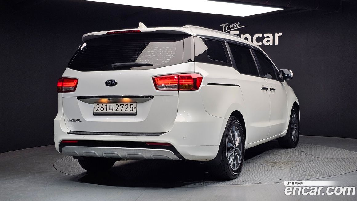 Kia Canival 2018