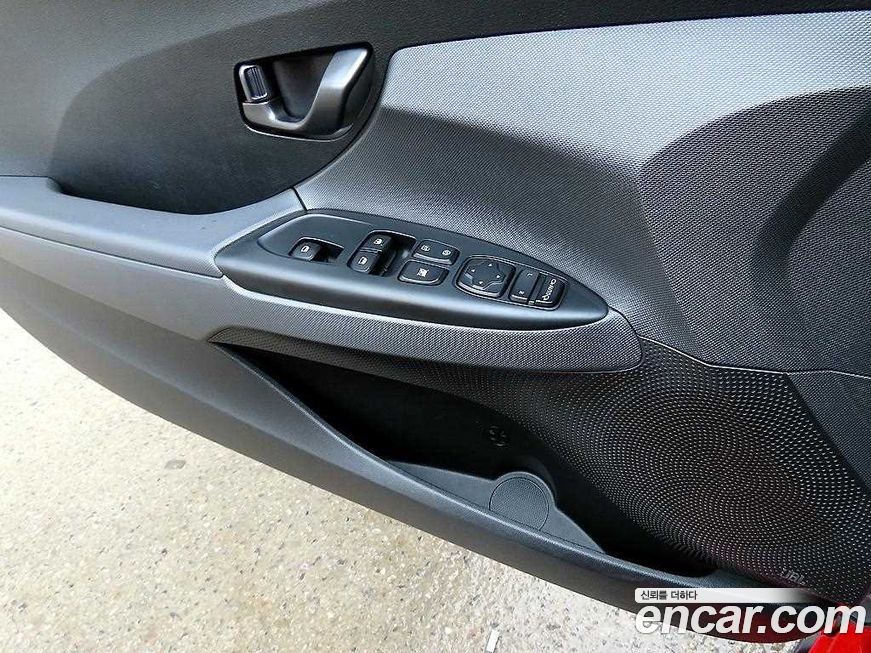 Hyundai Veloster 2019