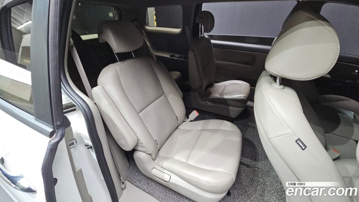 Kia Canival 2017