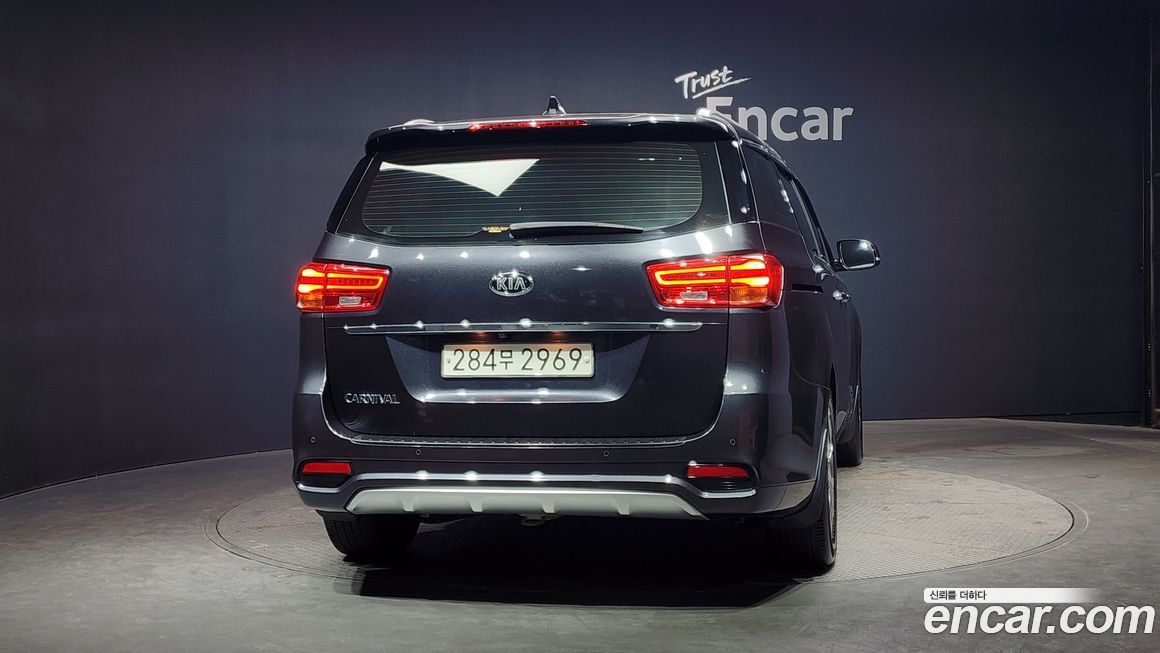 Kia Canival 2019