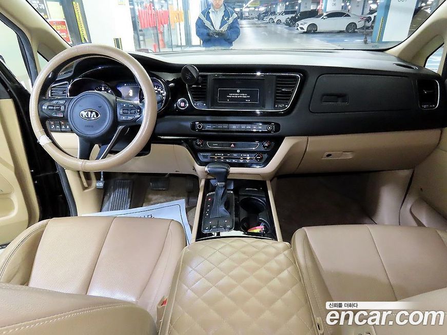 Kia Canival 2017