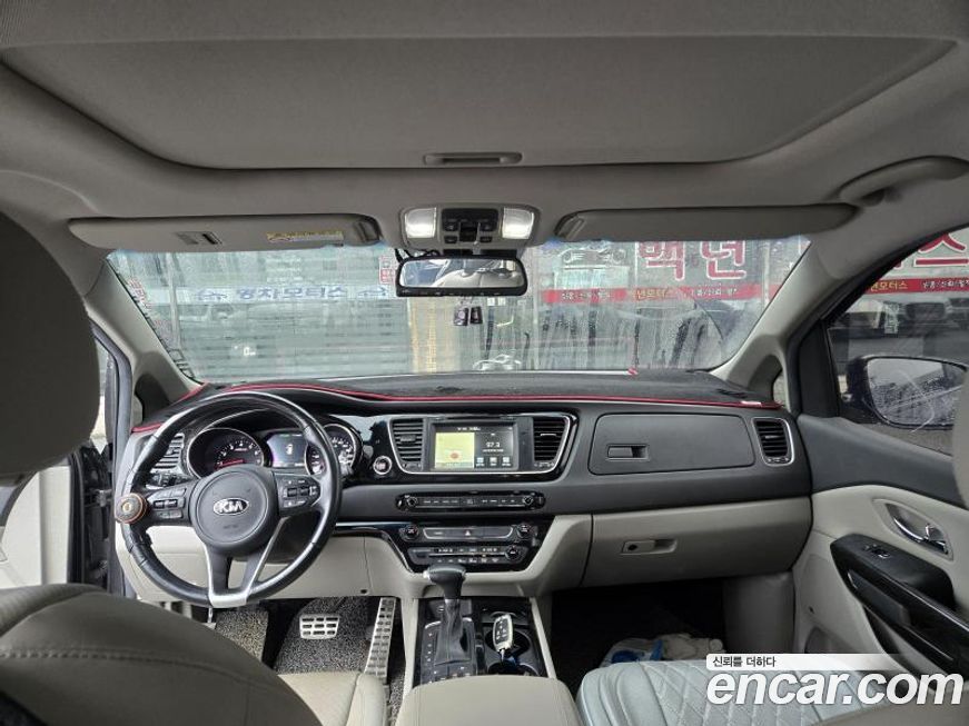 Kia Canival 2017