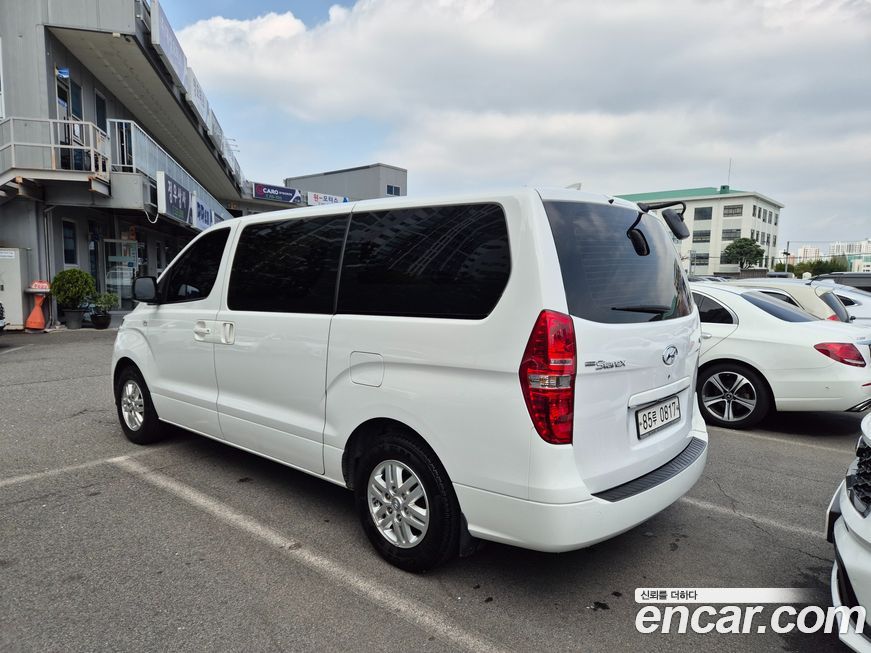 Hyundai Starex 2019
