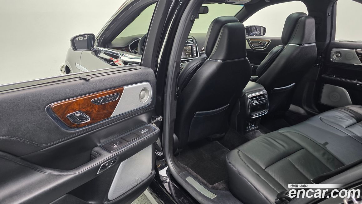 Lincoln Continental 2017