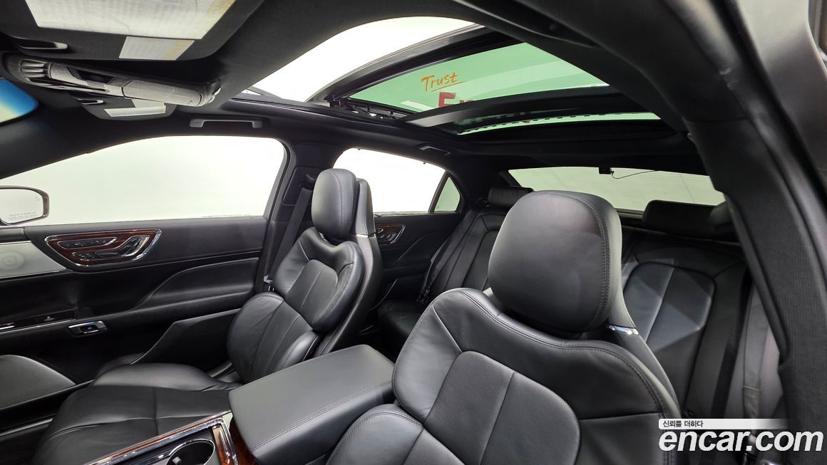 Lincoln Continental 2017