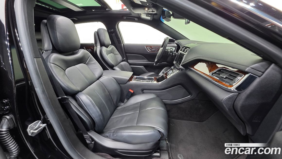 Lincoln Continental 2017