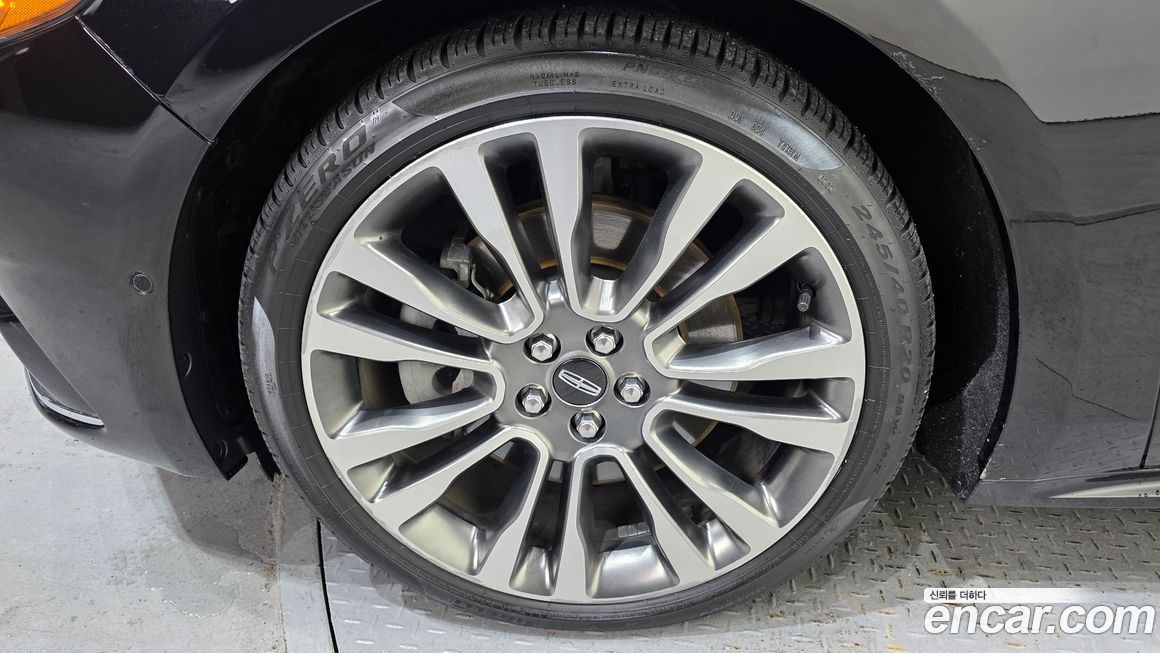 Lincoln Continental 2017