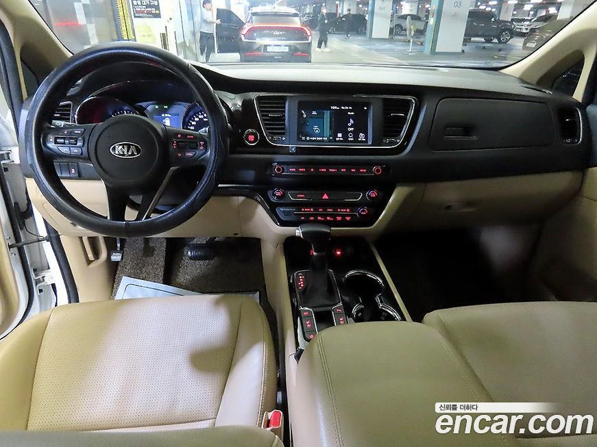 Kia Canival 2019