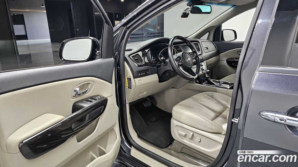 Kia Canival 2019