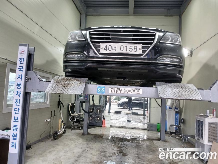 Hyundai Genesis 2016