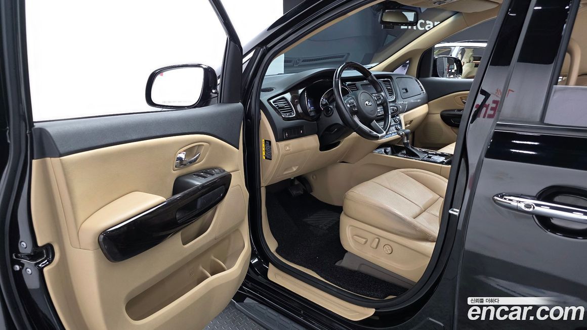 Kia Canival 2019