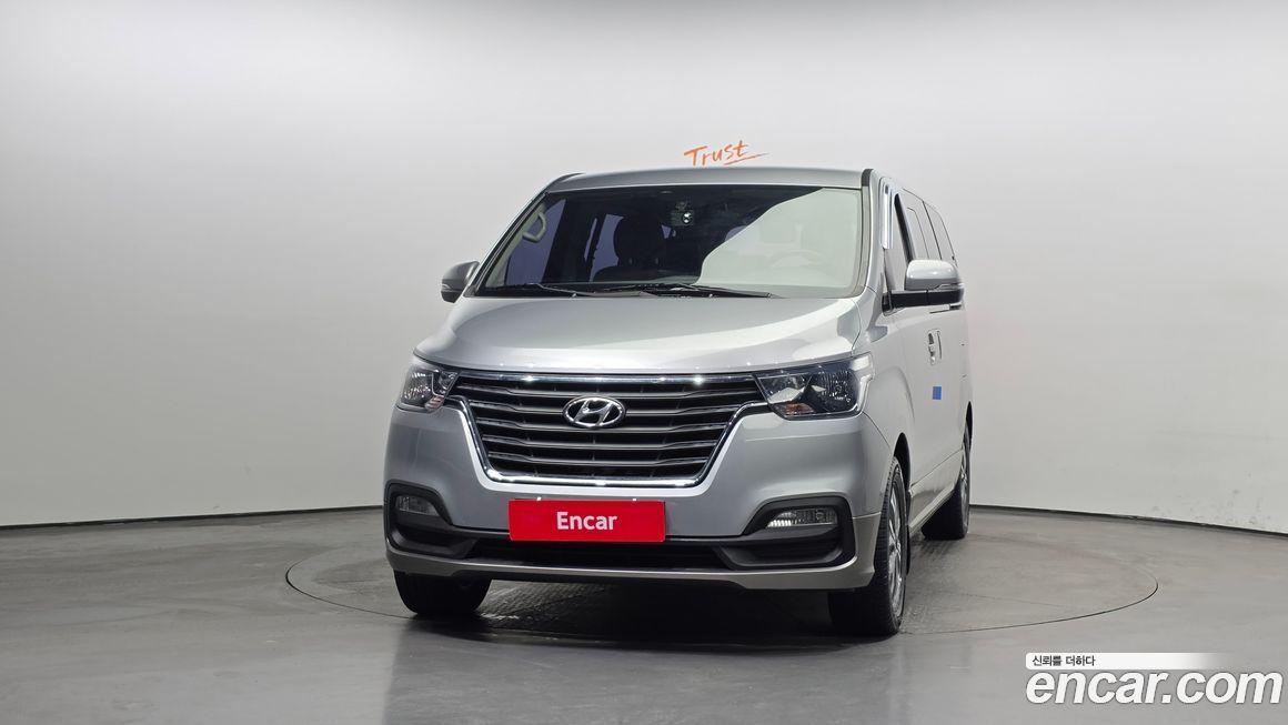 Hyundai Starex 2018