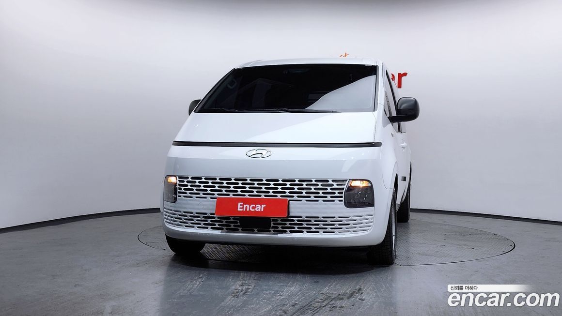 Hyundai Staria 2022