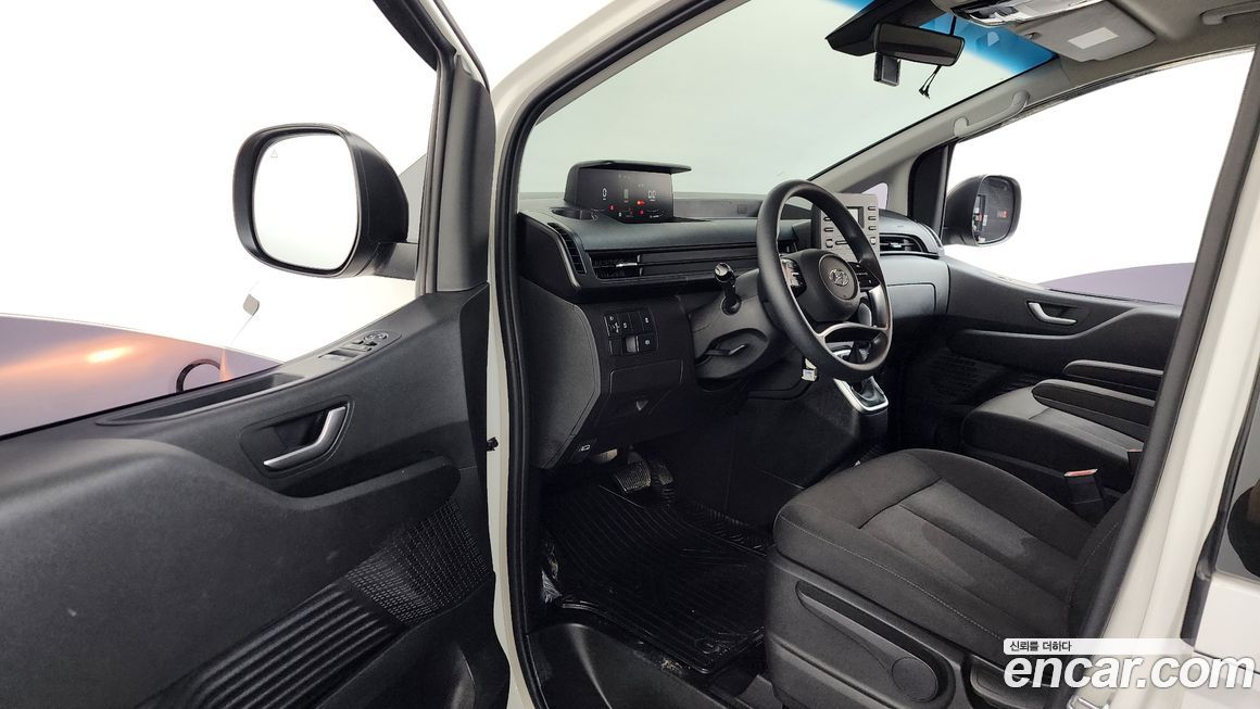 Hyundai Staria 2022