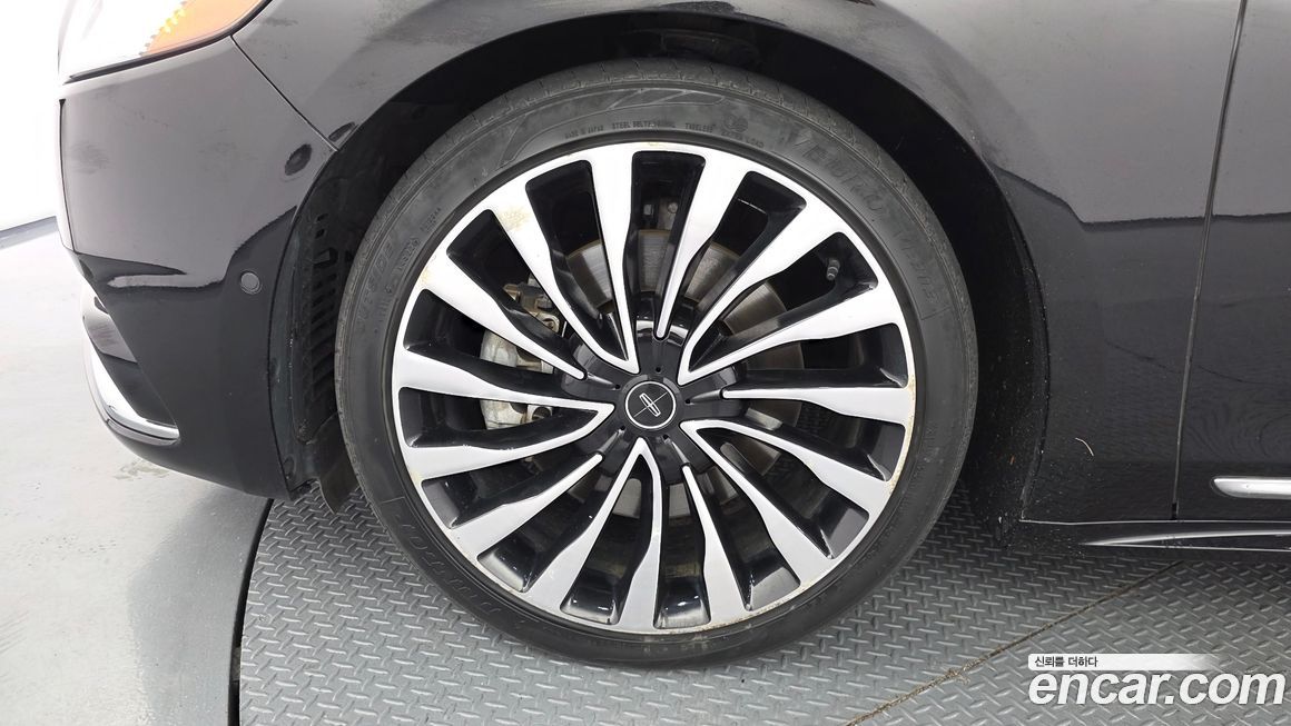 Lincoln Continental 2017