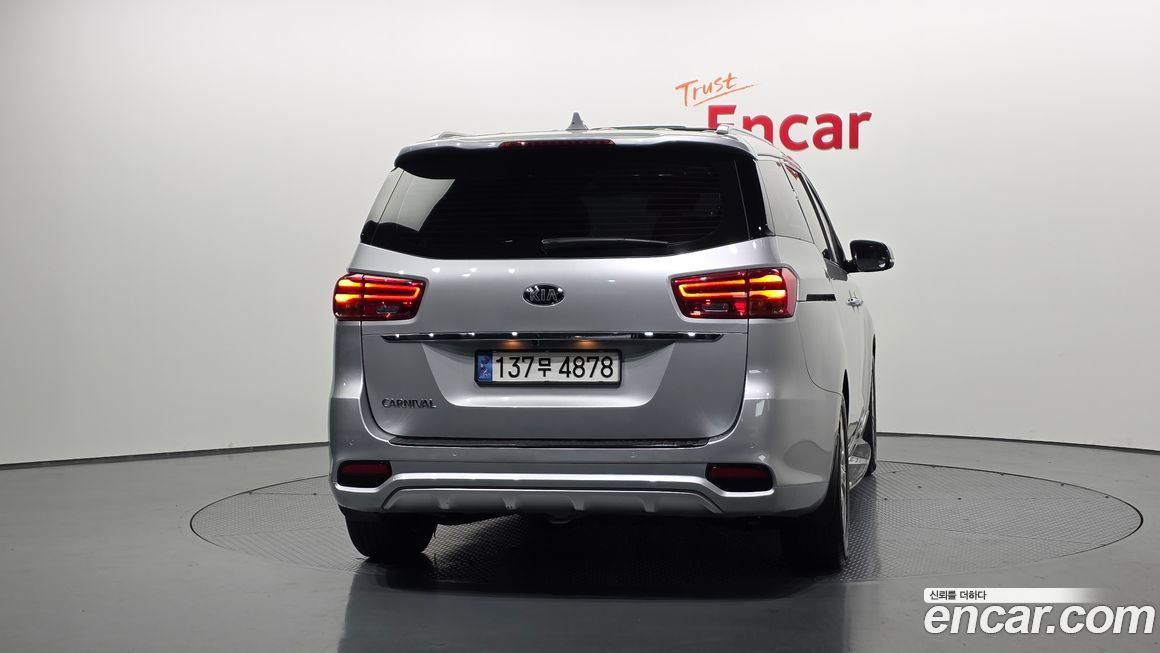 Kia Canival 2019