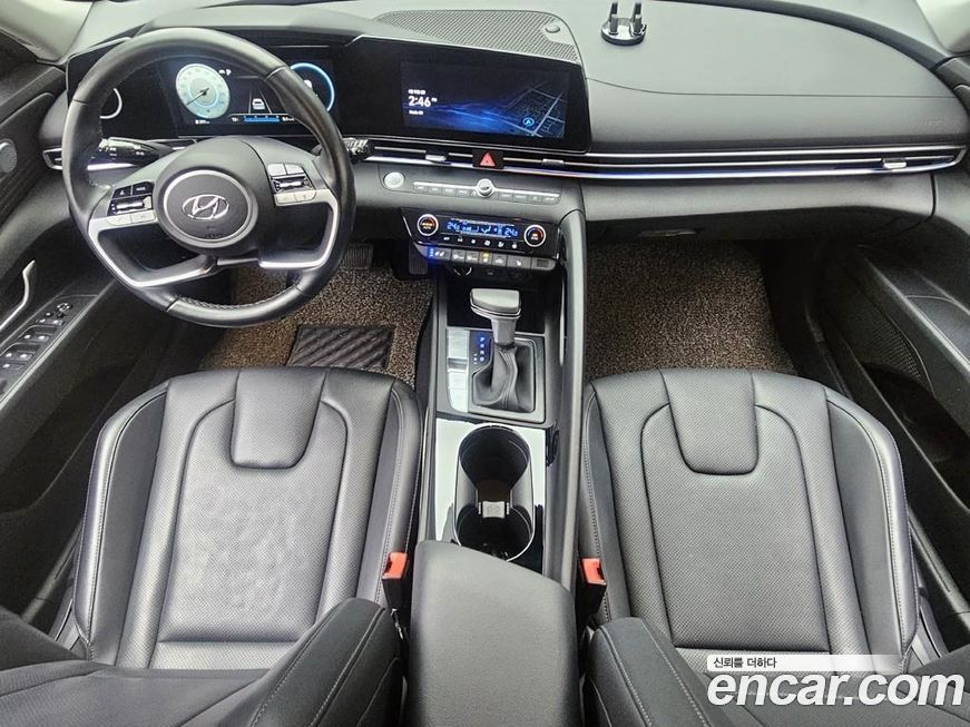 Hyundai AVANTE 2021