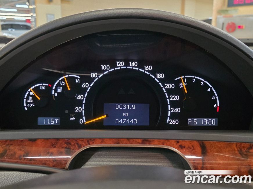 Mercedes-Benz S-Class 2001