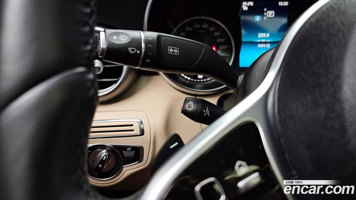 Mercedes-Benz C-Class 2019