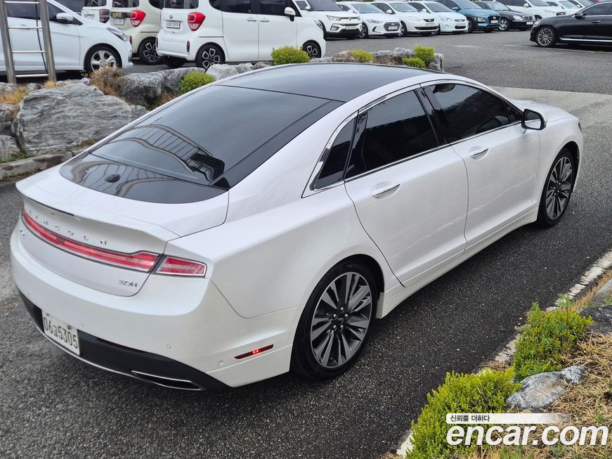 Lincoln MKZ 2020